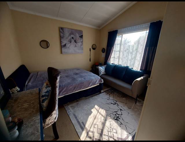 2 BEDROOM TOWNHOUSE FOR SALE IN SONNEGLANS